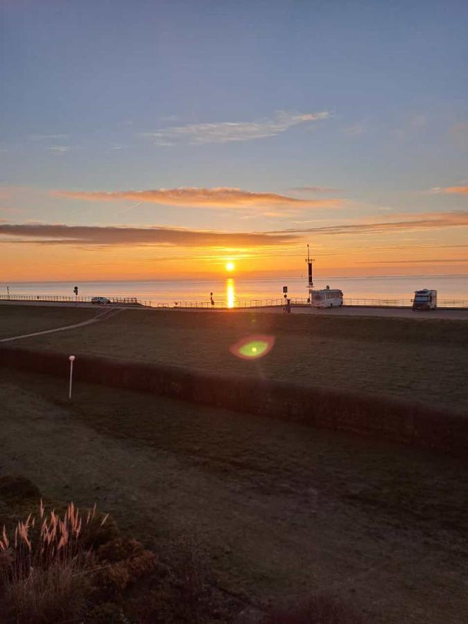 Studio Mit Meerblick Und Grosser Loggia - Direktzugang Zur Nordsee วิลเฮล์มฮาเฟน ภายนอก รูปภาพ