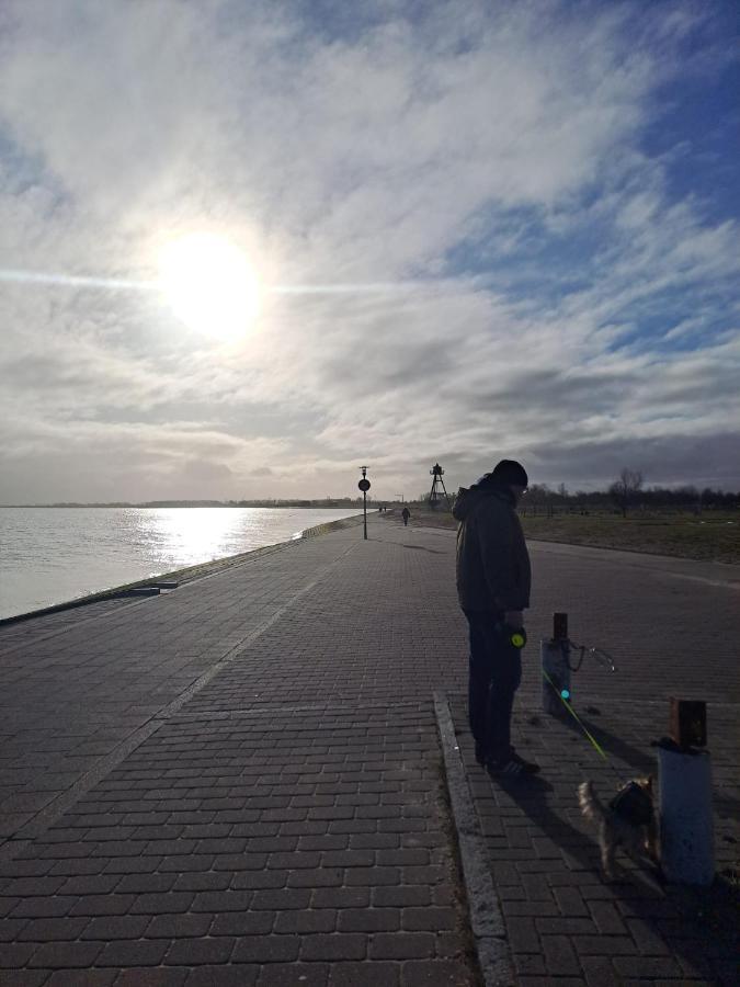 Studio Mit Meerblick Und Grosser Loggia - Direktzugang Zur Nordsee วิลเฮล์มฮาเฟน ภายนอก รูปภาพ